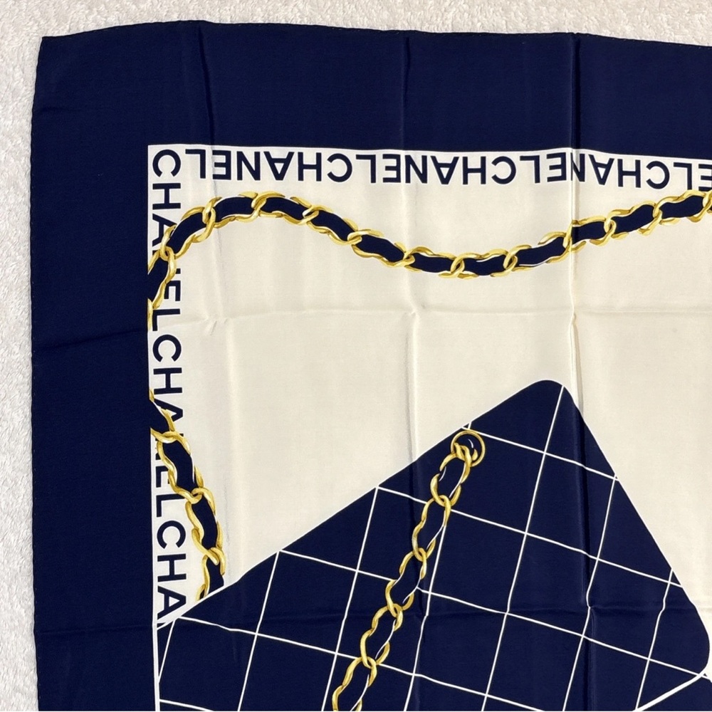 CHANEL Silk Scarf Gold Chain Matelasse Bag Logo Classic Elegant Italy - Picture 5 of 14